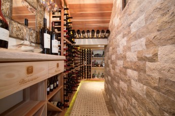 Wine cellar contractor